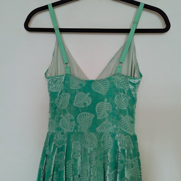 Animal Crossing x Blackmilk Burned Velvet Green Leaf Handkerchief Dress - Small - Picture 8 of 14